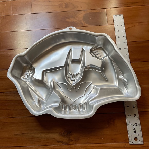 Vintage Wilton Character Batman pan - Picture 5 of 5